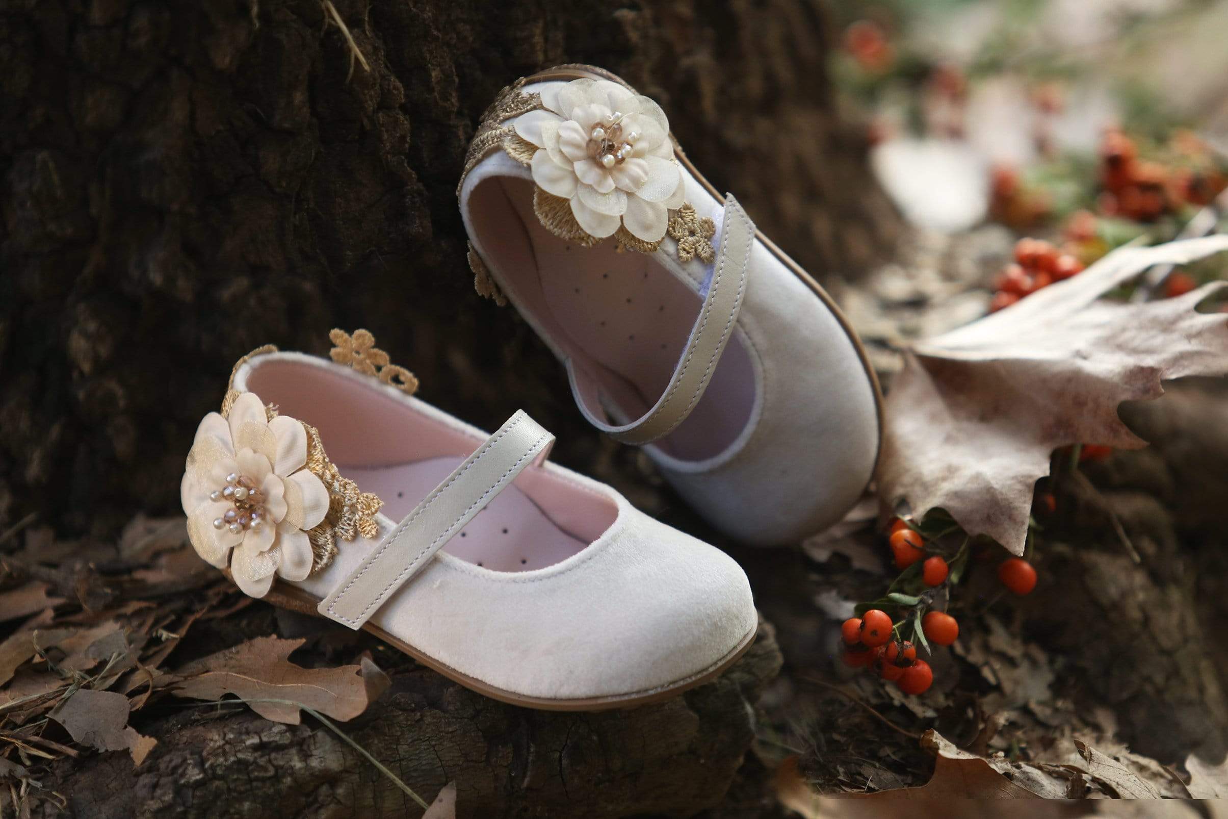 Flowery Lace Winter Girls' Baptism / Christening Shoes